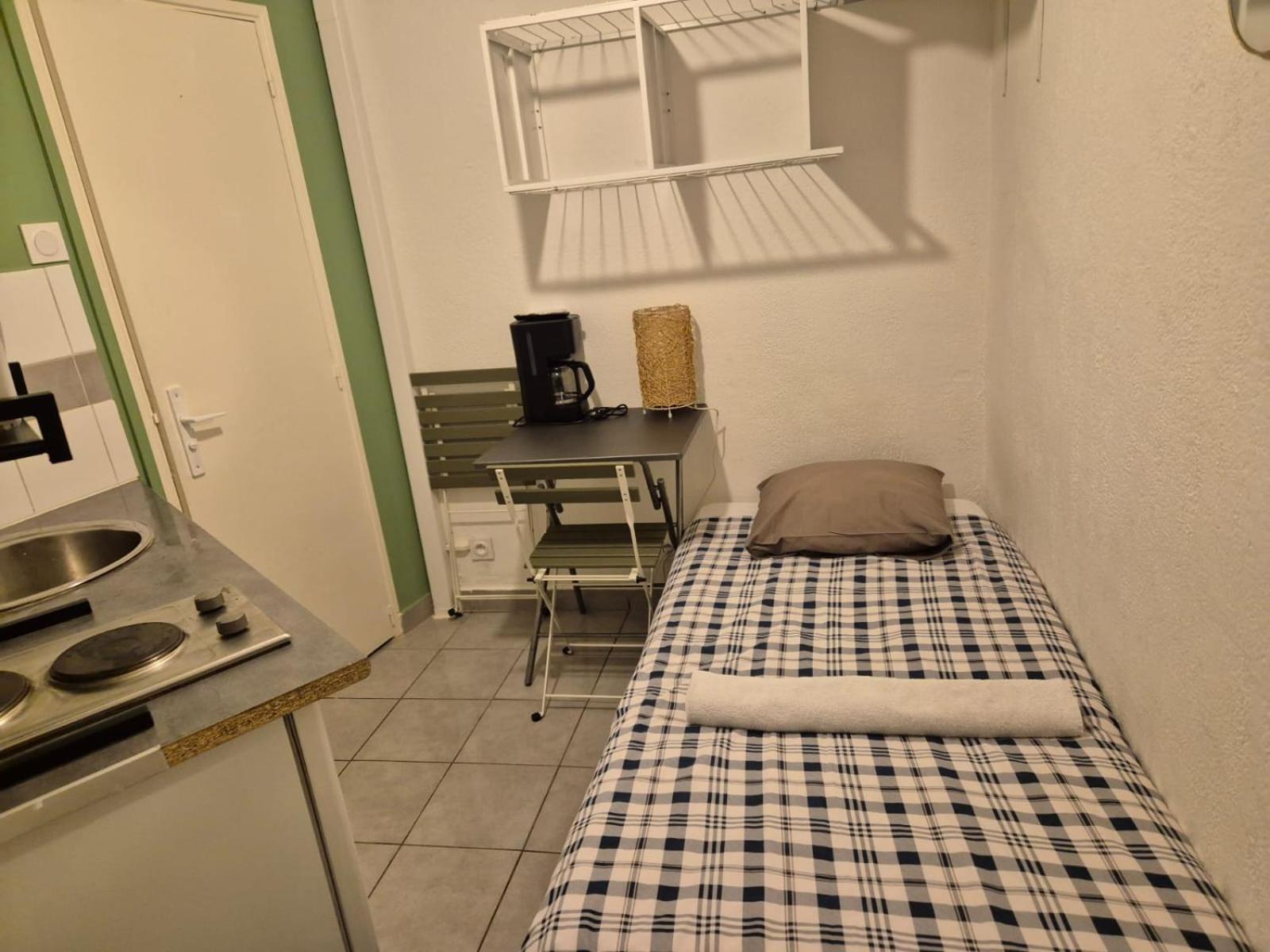 Le Mini Longchamp Apartment Марсилия Екстериор снимка